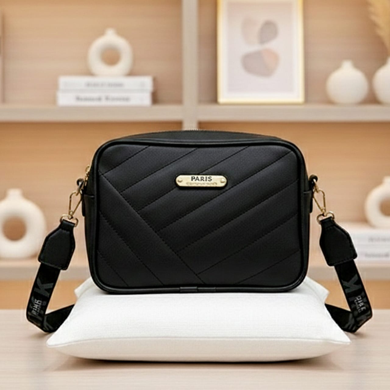 👜 Fashionable Party Hand Bags for Girls – Stand Out in Style/PRADA Brand